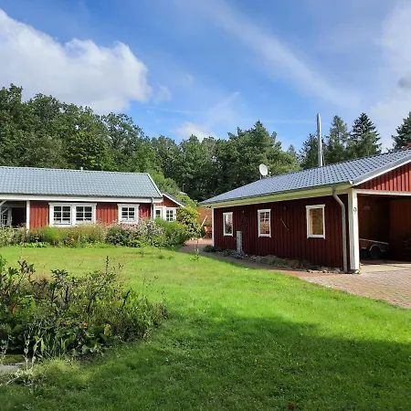 Ferienhaus Idyllisches Schwedenhaus In Ruhiger Hanglage *