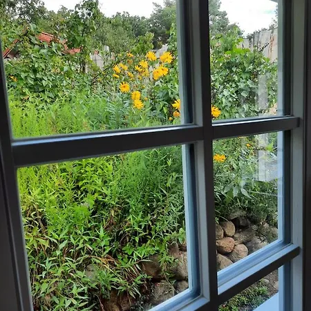 Idyllisches Schwedenhaus In Ruhiger Hanglage Hébergement de vacances *