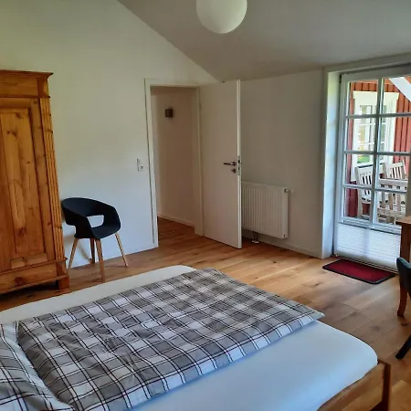 Idyllisches Schwedenhaus In Ruhiger Hanglage 別荘 *