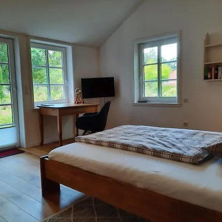 Ferienhaus Idyllisches Schwedenhaus In Ruhiger Hanglage